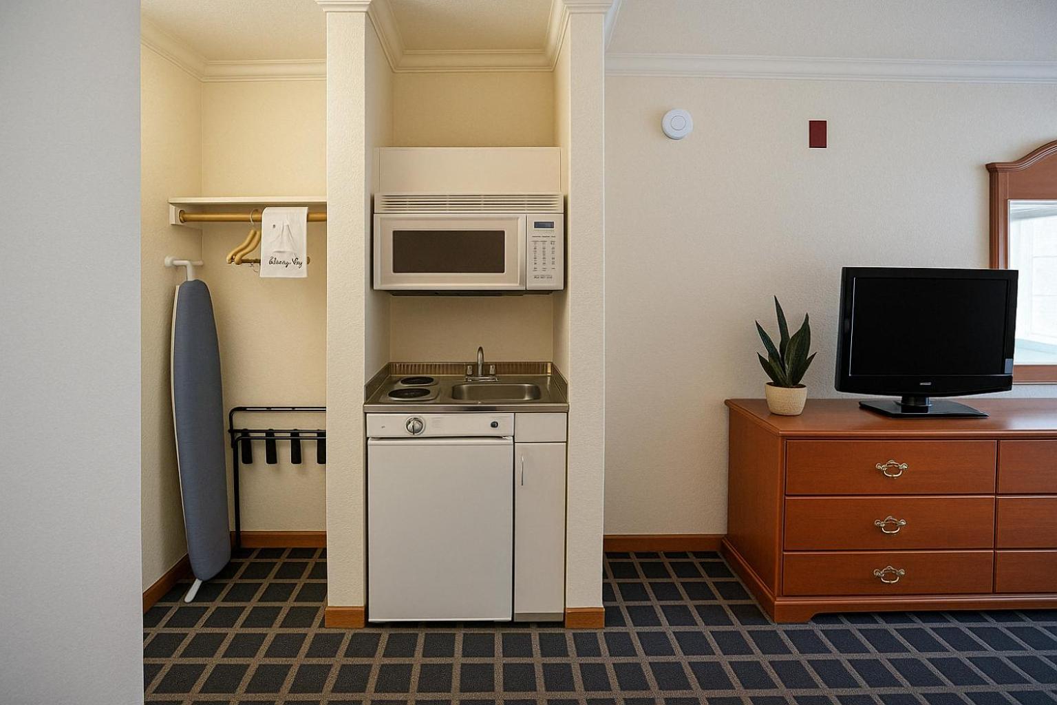 Hotel Creekside & Willits
