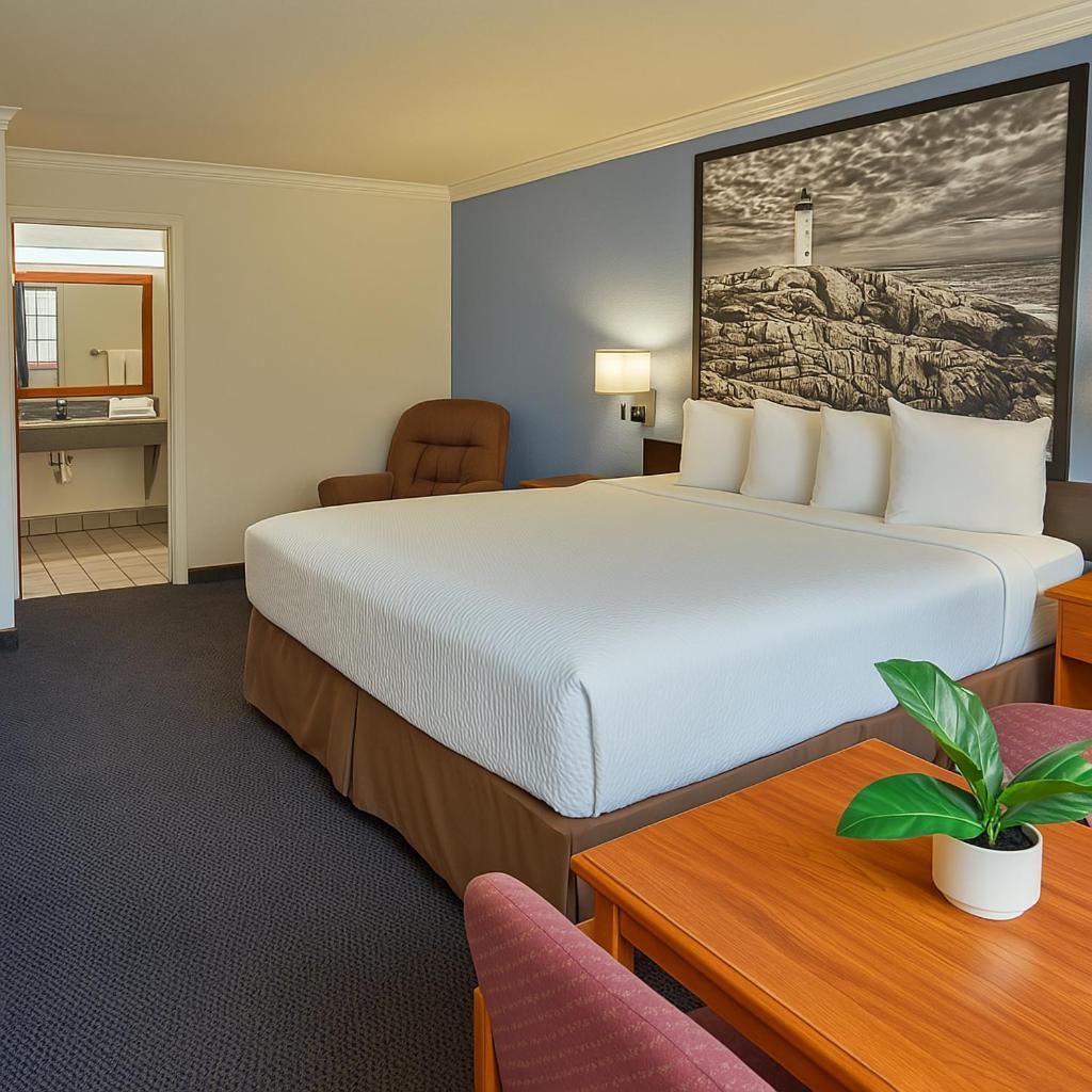 Creekside & Hotel